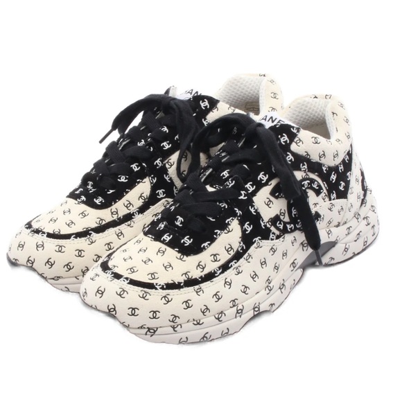 👛👛👛👛Chanel Sneakers Size 38 - Picture 6 of 9